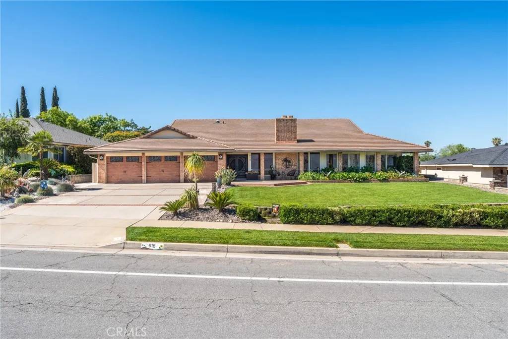 Redlands, CA 92373,618 E Sunset Drive North