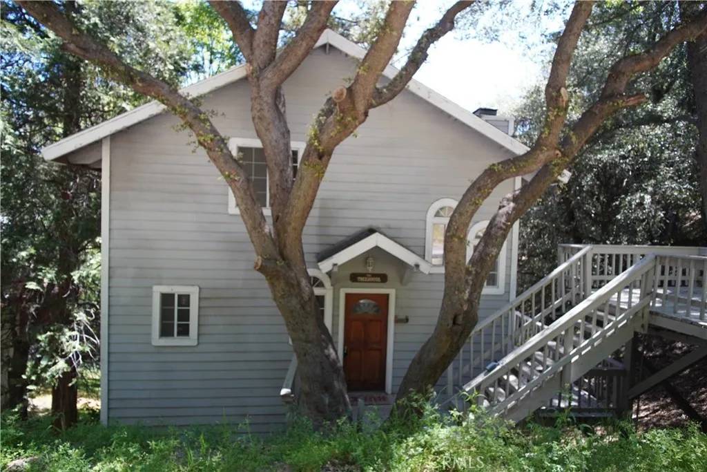 Crestline, CA 92325,319 Dorn Drive