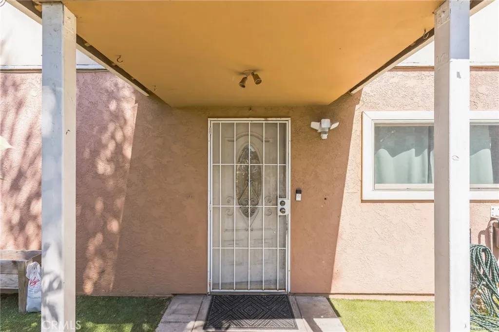 Ontario, CA 91764,418 N Berlyn Avenue