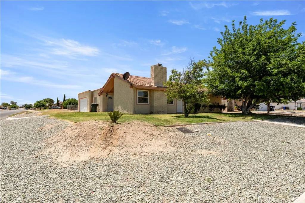 Helendale, CA 92342,14889 Hartford Lane