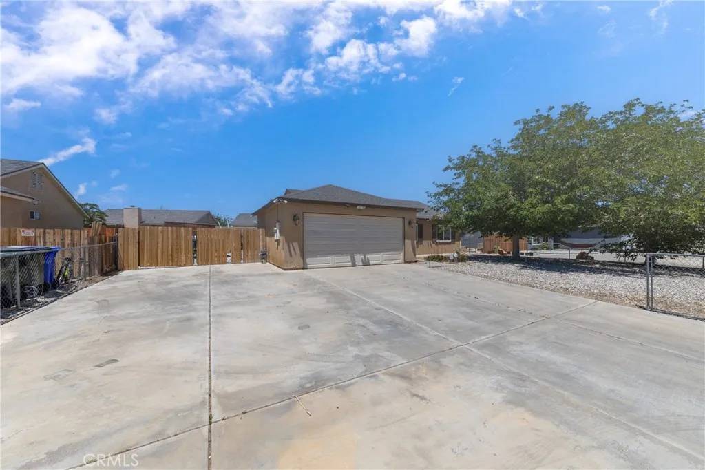 Adelanto, CA 92301,10462 Kemper Avenue