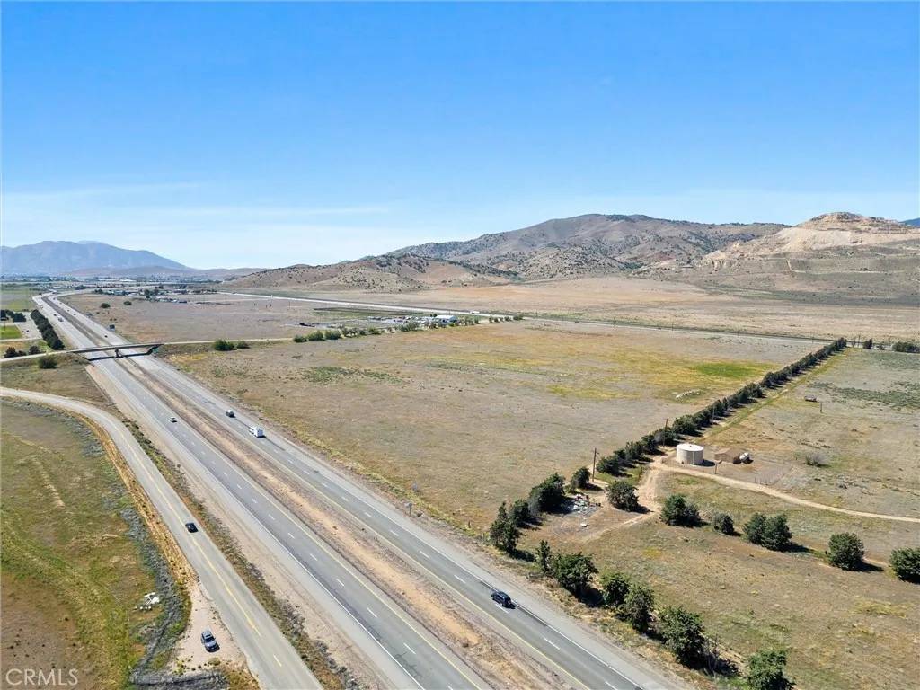 Tehachapi, CA 93561,40 Stiekman