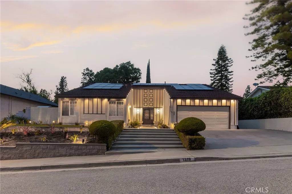 San Dimas, CA 91773,1319 Via Esperanza