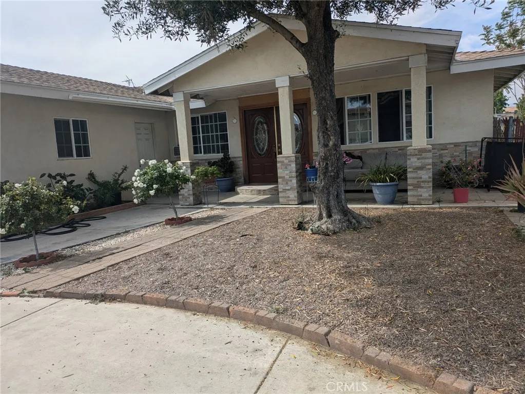 Fontana, CA 92335,16238 Merrill Avenue
