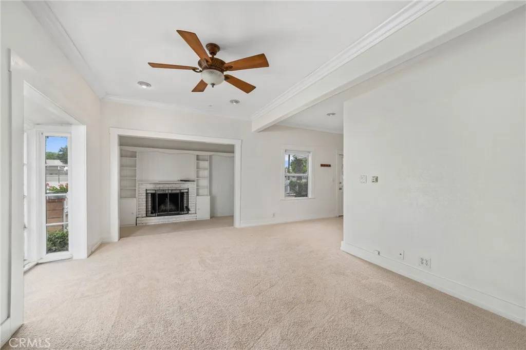 Ontario, CA 91762,409 W J Street