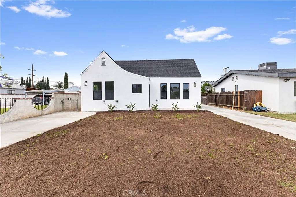 Mission Hills (san Fernando), CA 91345,15447 Romar Street