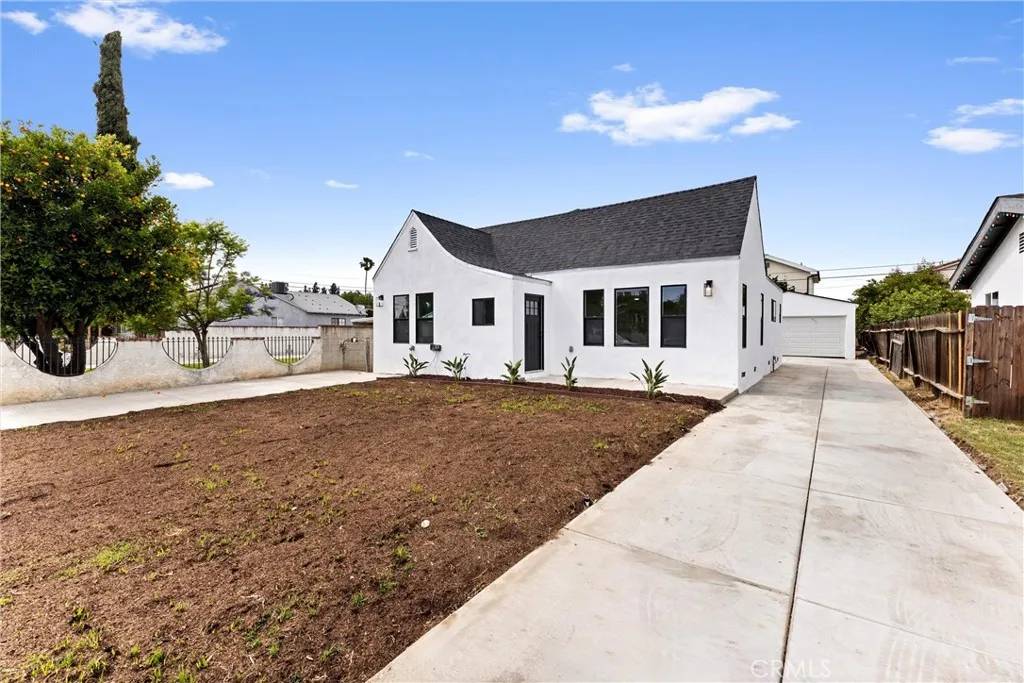 Mission Hills (san Fernando), CA 91345,15447 Romar Street