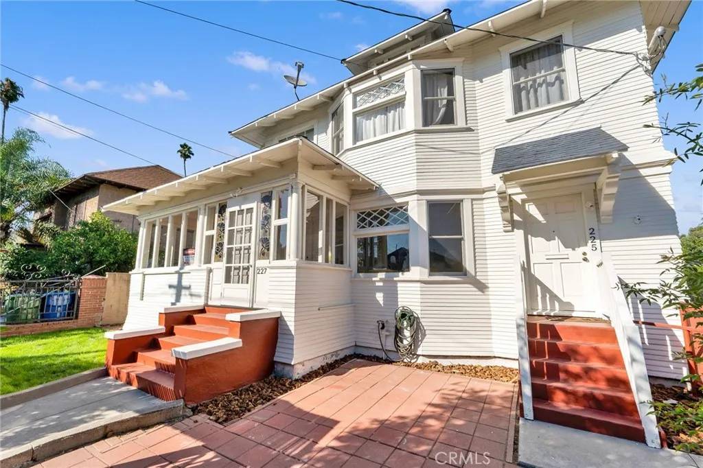 Los Angeles, CA 90042,225 N Avenue 57