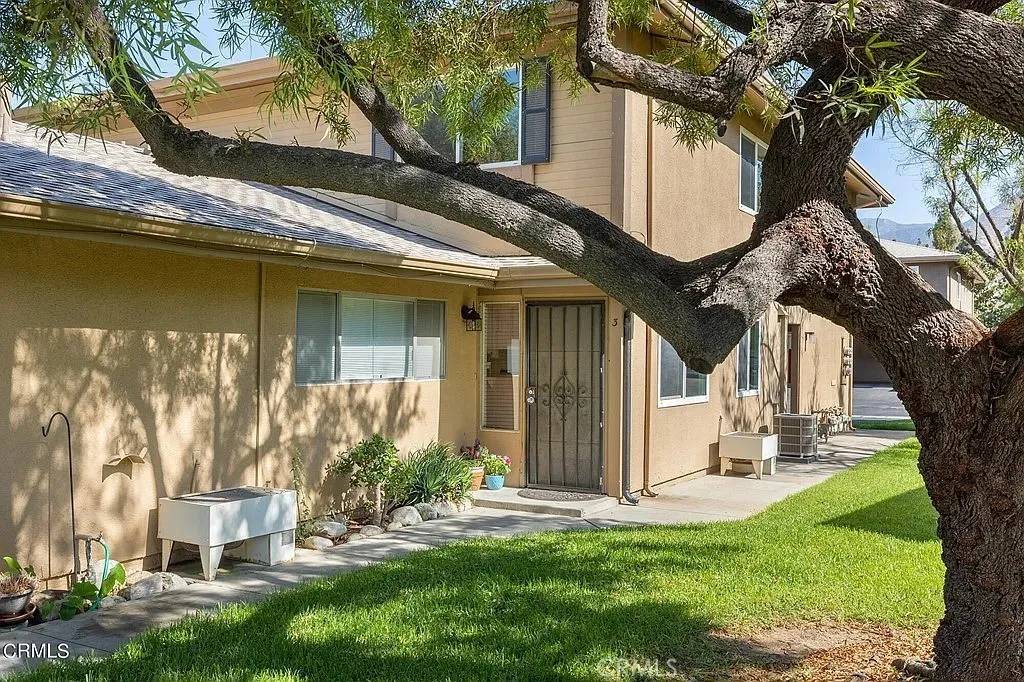 Azusa, CA 91702,1041 W Calle De La Luna #3