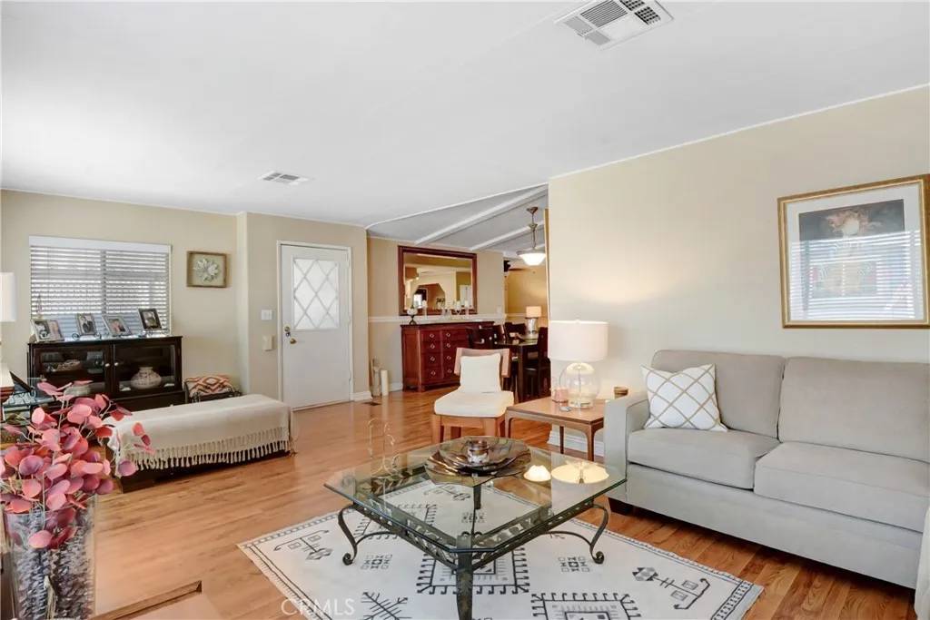 La Verne, CA 91750,3800 Bradford #177