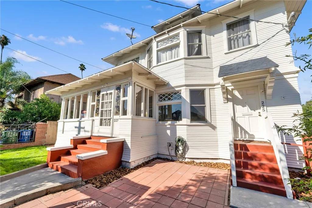 Los Angeles, CA 90042,227 N Avenue 57