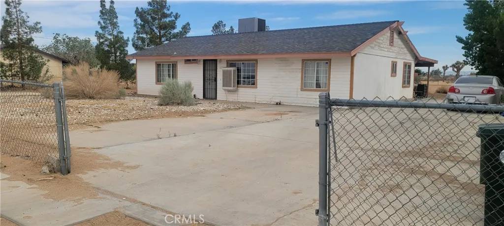 Adelanto, CA 92301,10733 Chamberlaine Way