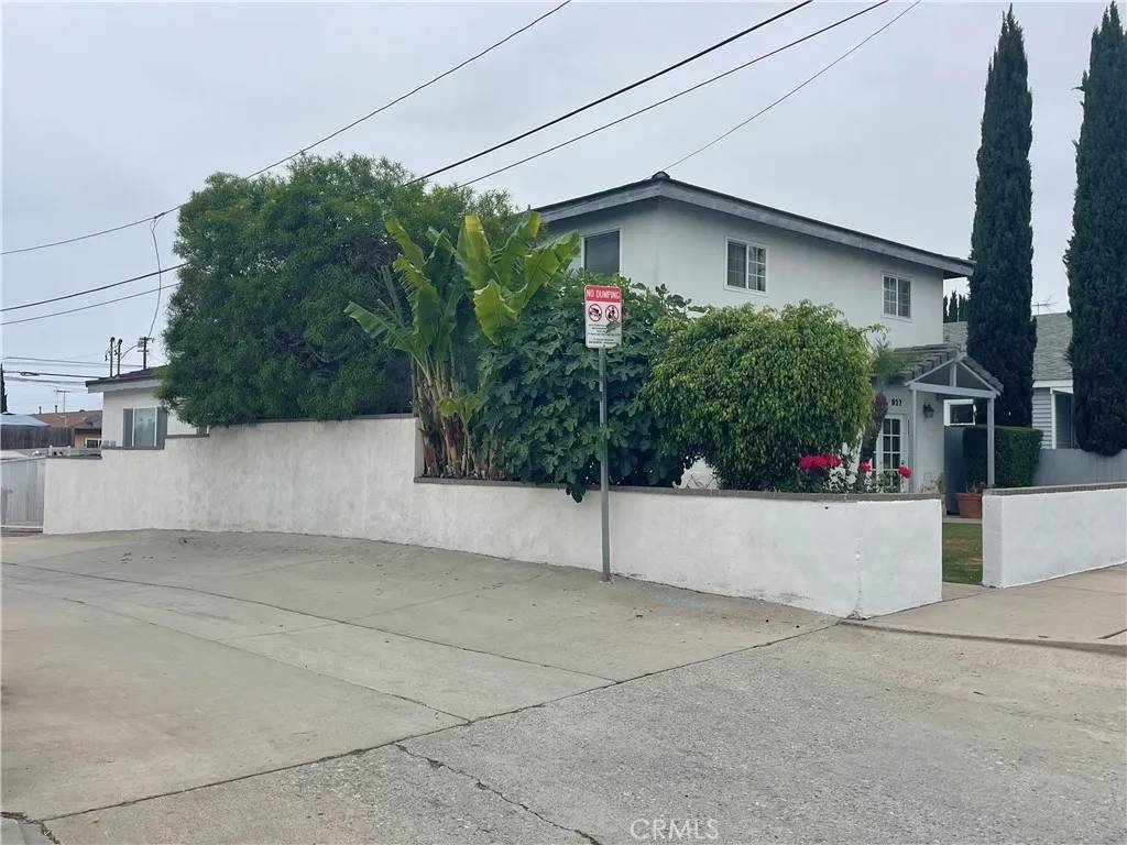 San Pedro, CA 90731,927 W 6th Street