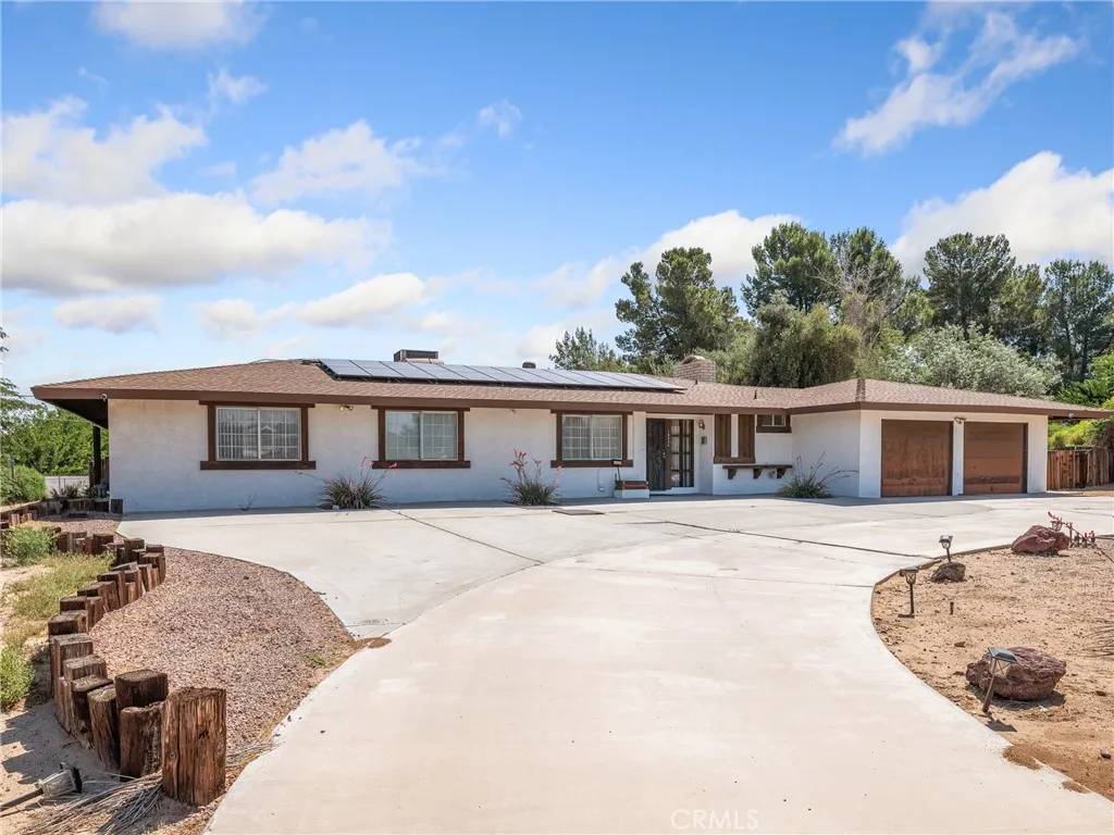 Apple Valley, CA 92307,19426 Kinai Road