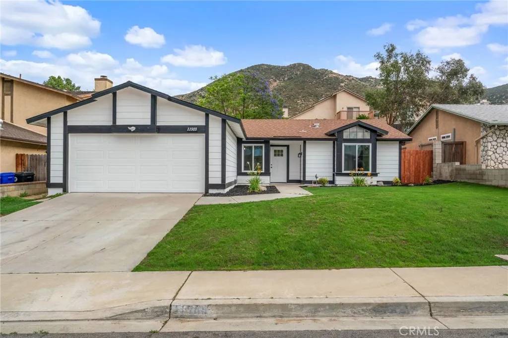 Fontana, CA 92337,11989 Suzanne Drive