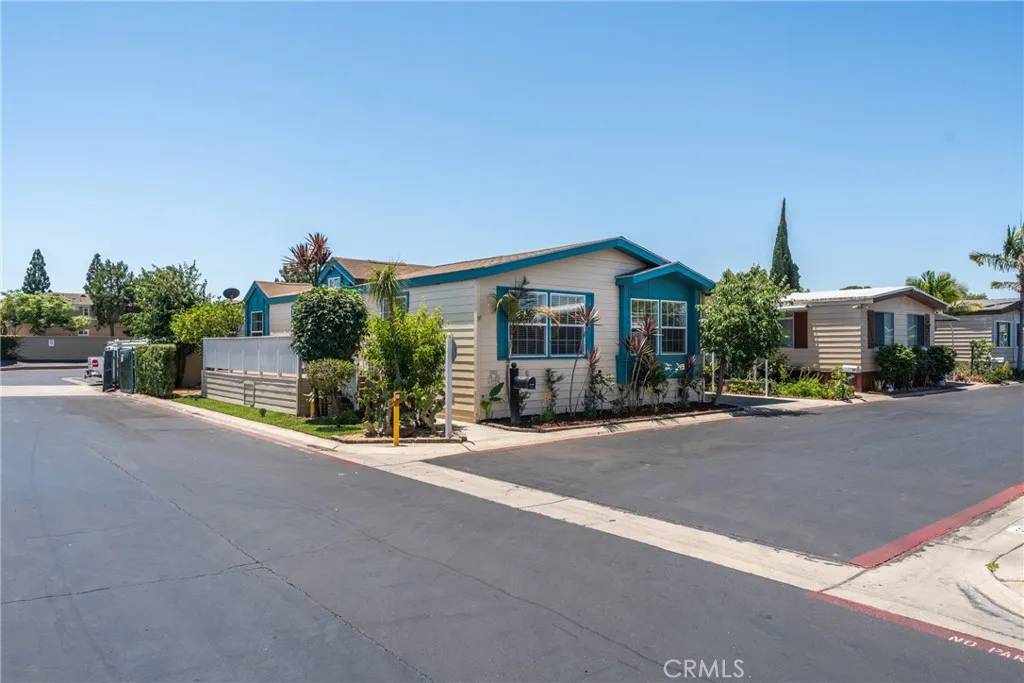 Garden Grove, CA 92840,12861 West St Space 114