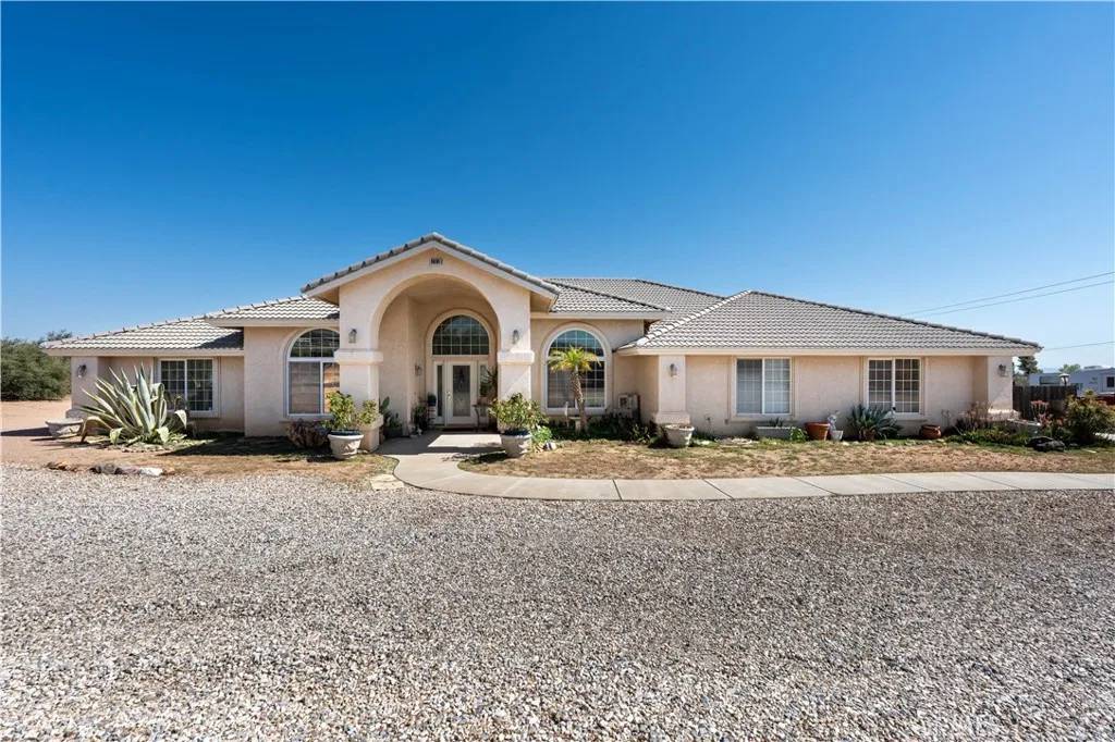 Phelan, CA 92371,9098 Rattlesnake Road