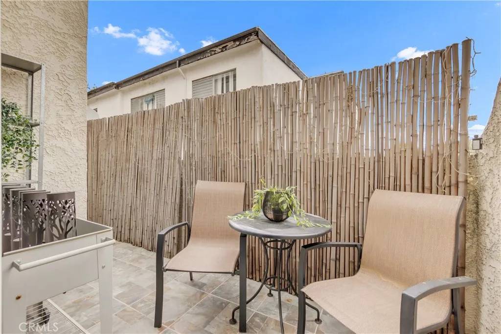 Inglewood, CA 90302,534 E Hazel Street #5