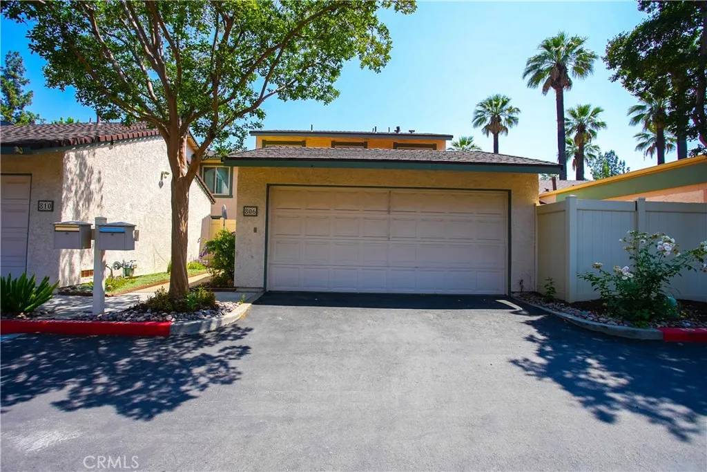 Azusa, CA 91702,806 E Laurel Oak Drive