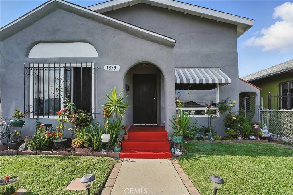 Los Angeles, CA 90044,1333 W 92nd Street