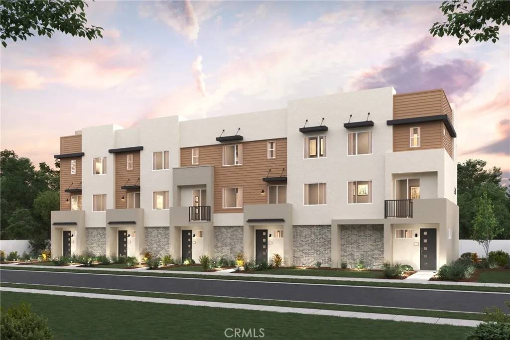 El Monte, CA 91733,4004 Valley Oak Lane #C