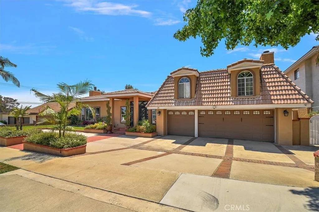 Upland, CA 91784,2335 N San Antonio Avenue