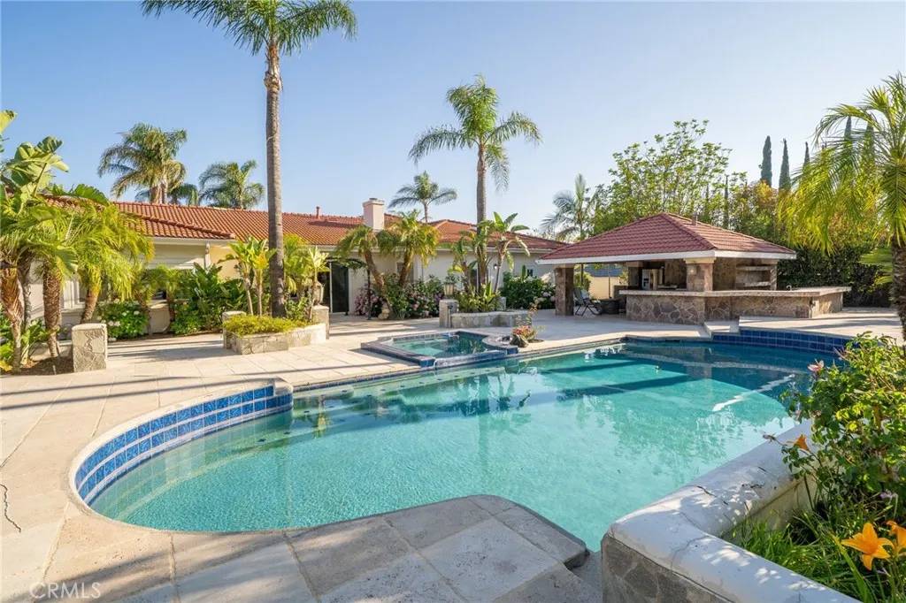 Upland, CA 91784,275 E 24th Street