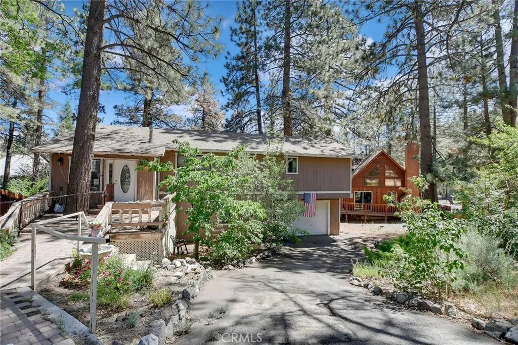 Wrightwood, CA 92397,23201 Cardinal Road