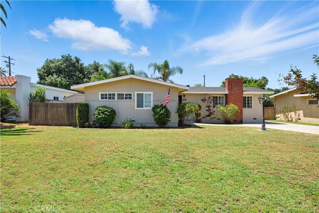 Glendora, CA 91741,644 E Mountain View Avenue