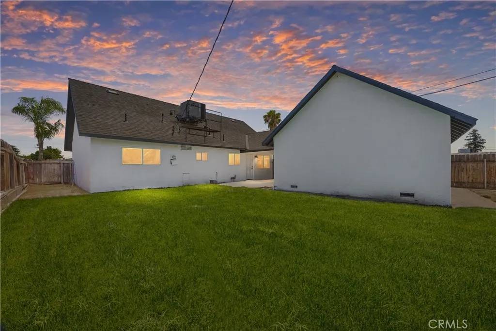Bakersfield, CA 93304,3009 Delburn Street
