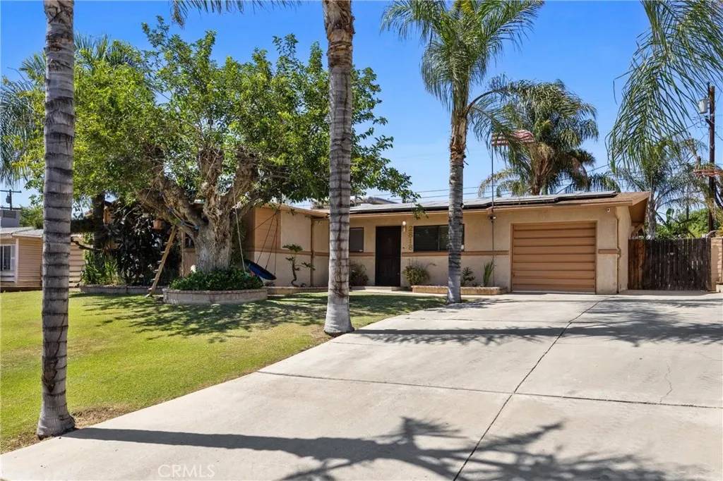 Bakersfield, CA 93306,2818 Renegade Avenue