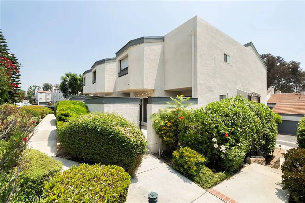 Covina, CA 91723,680 E Workman Street