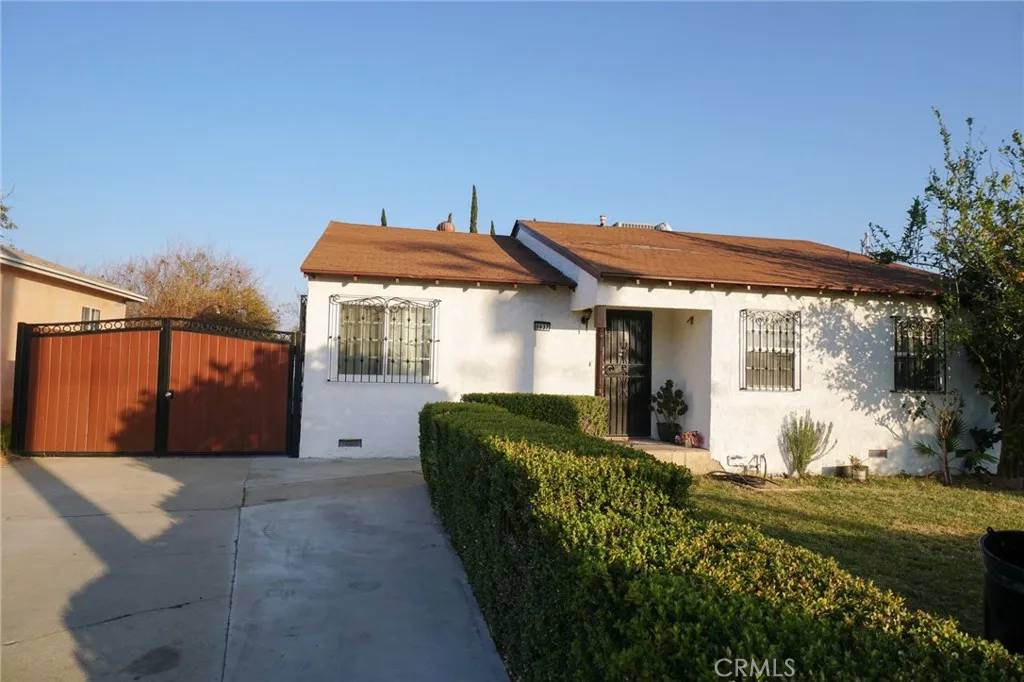 Fontana, CA 92335,8937 Palmetto Avenue