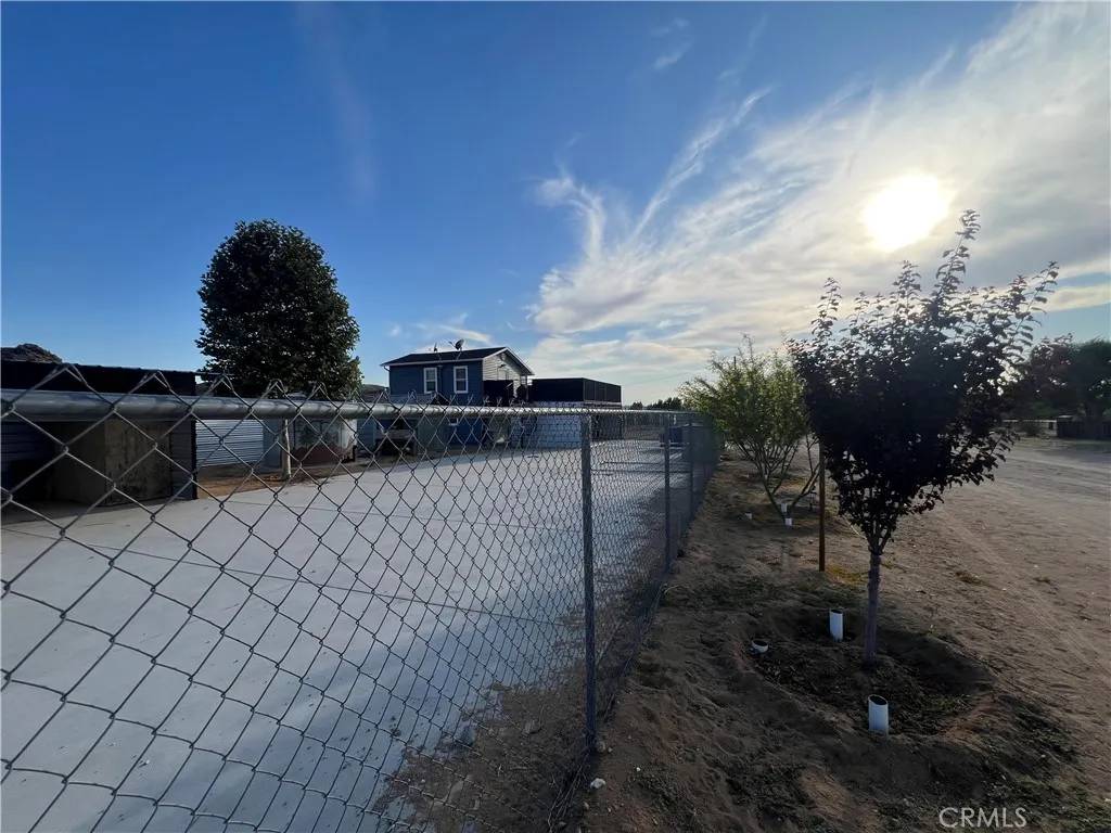 Apple Valley, CA 92307,24675 Via Vista Road