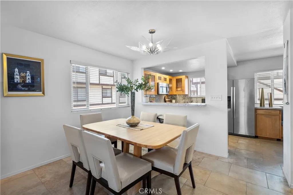 Sunland, CA 91040,10480 Sunland Boulevard #27