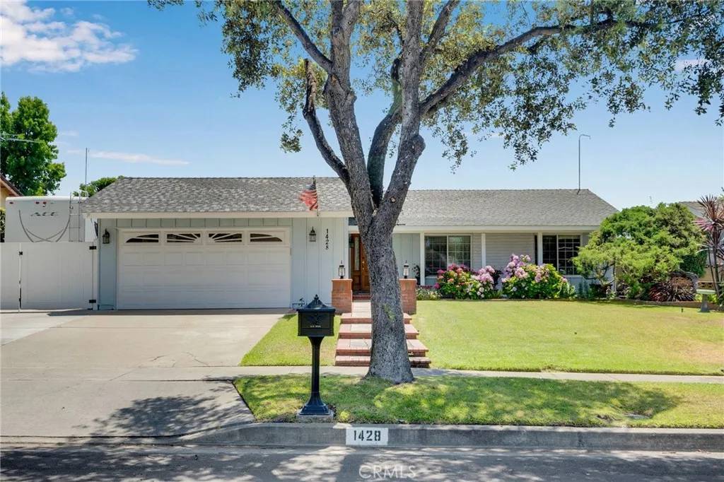 Upland, CA 91786,1428 N Erin Avenue