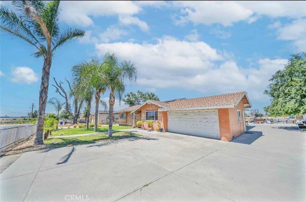 Fontana, CA 92336,6246 Knox Avenue