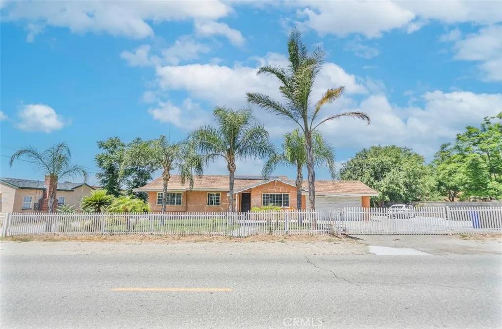 Fontana, CA 92336,6246 Knox Avenue