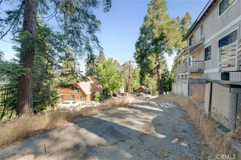 Twin Peaks, CA 92391,25389 Oak Glen Road