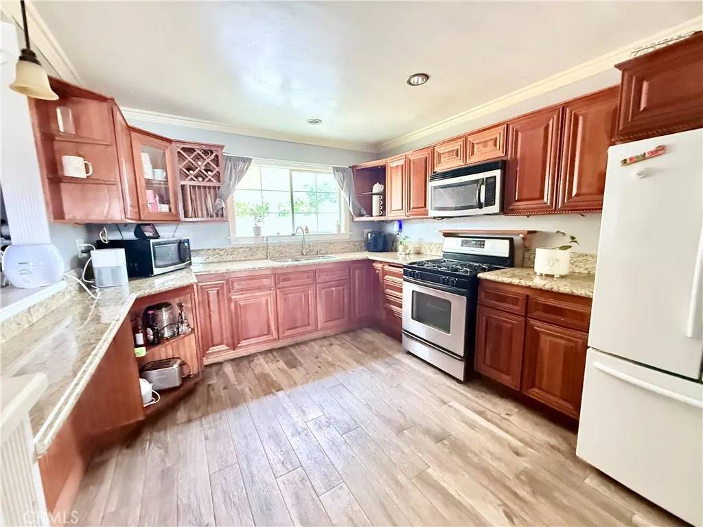 Norwalk, CA 90650,11903 FAIRFORD Avenue
