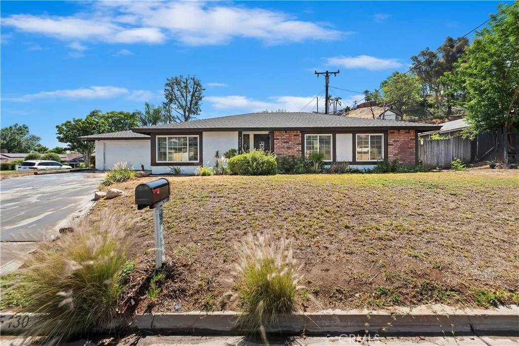 Jurupa Valley, CA 92509,5430 Avenue Juan Bautista