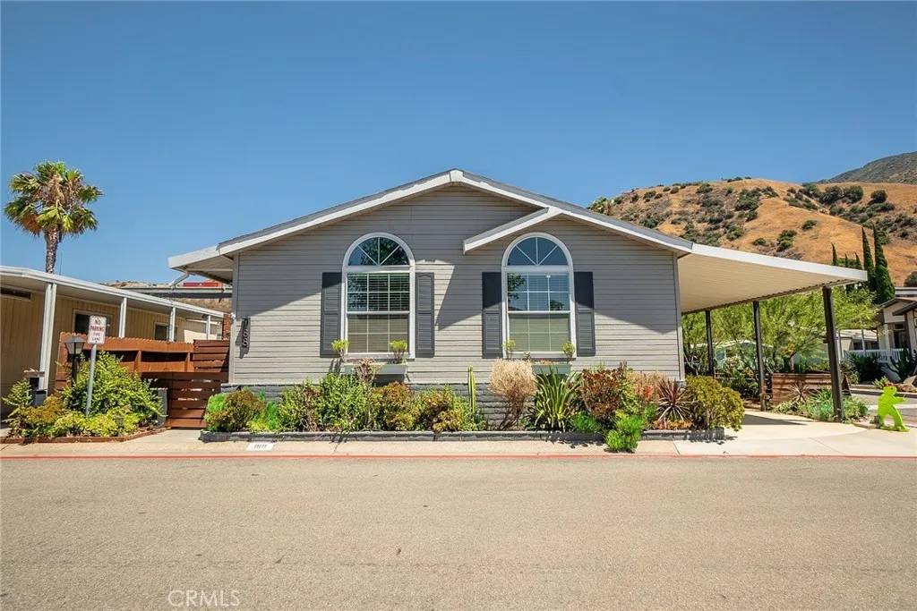 Corona, CA 92878,4901 Green River #188