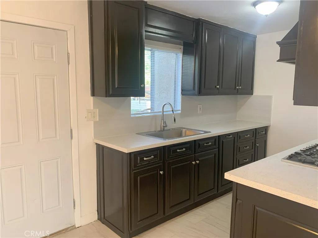 Victorville, CA 92395,14299 La Paz Drive #6