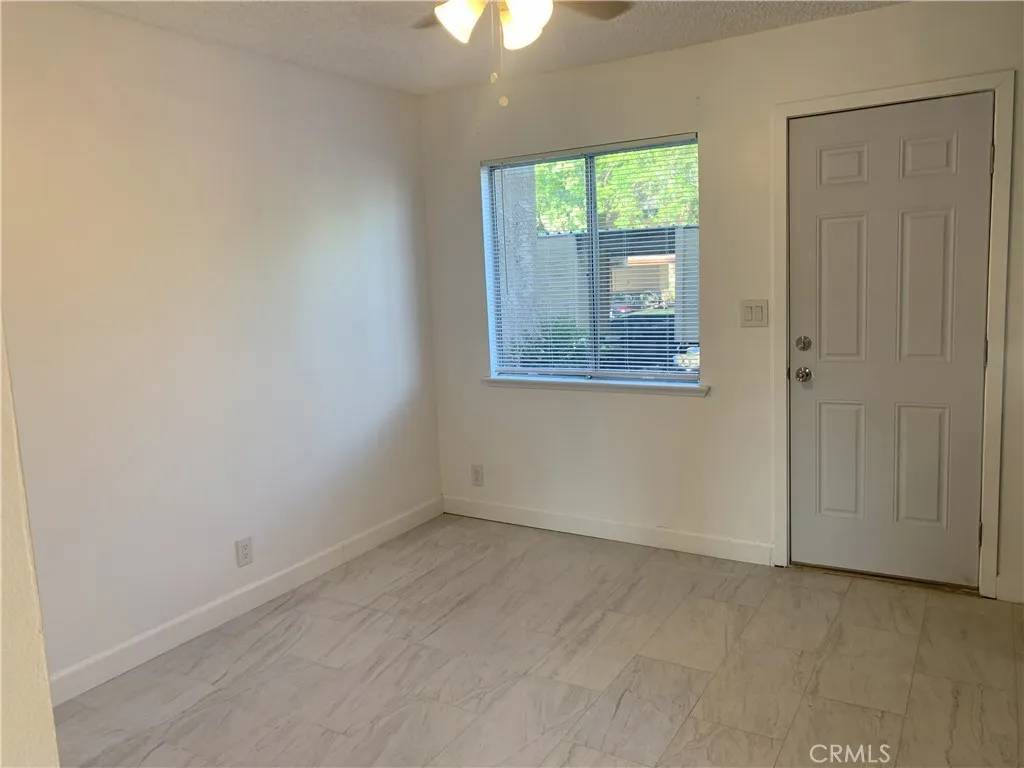 Victorville, CA 92395,14299 La Paz Drive #6