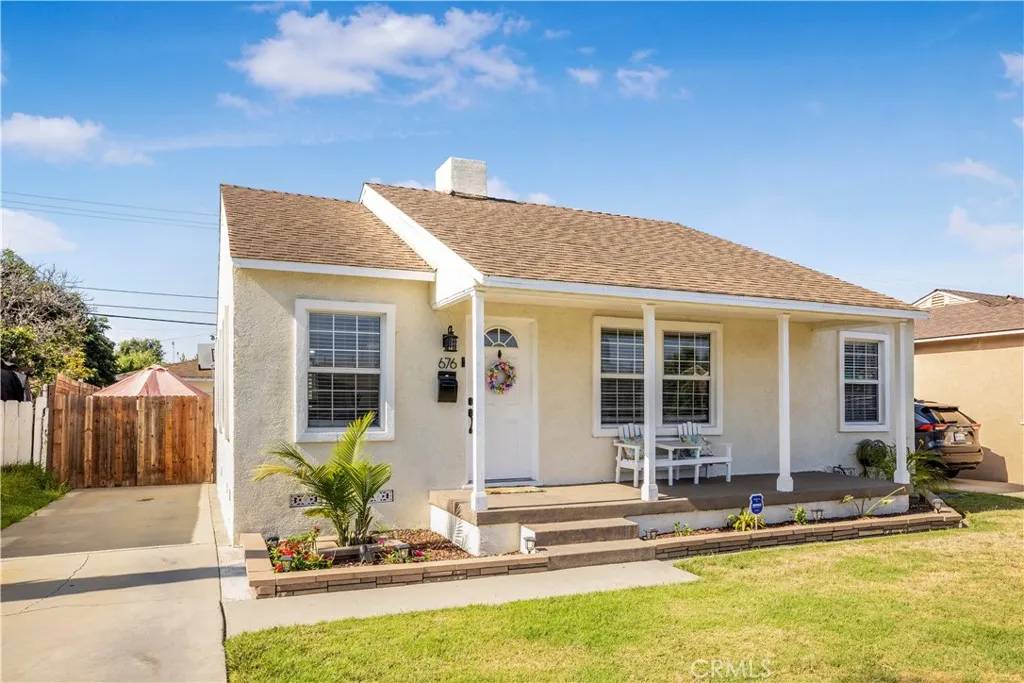 Long Beach, CA 90805,676 E Barry Drive