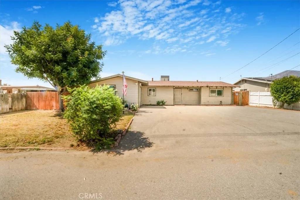 Yucaipa, CA 92399,33962 Clark Lane