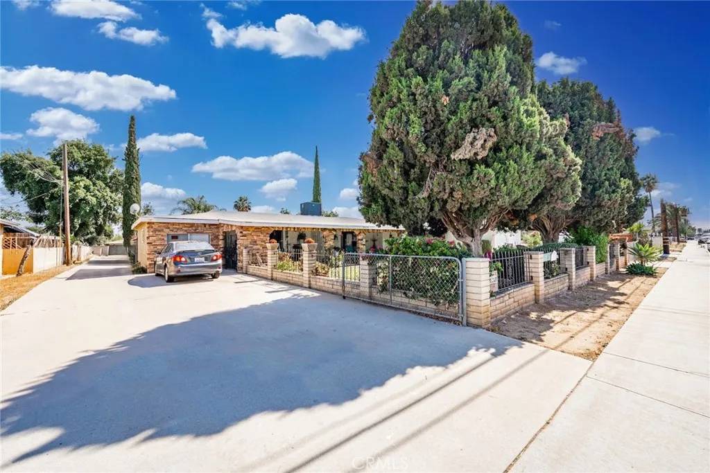 Moreno Valley, CA 92553,24379 Myers Avenue