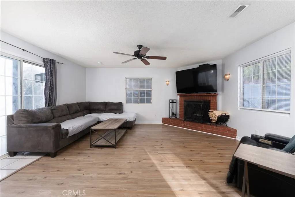 Colton, CA 92324,1033 Forest Drive