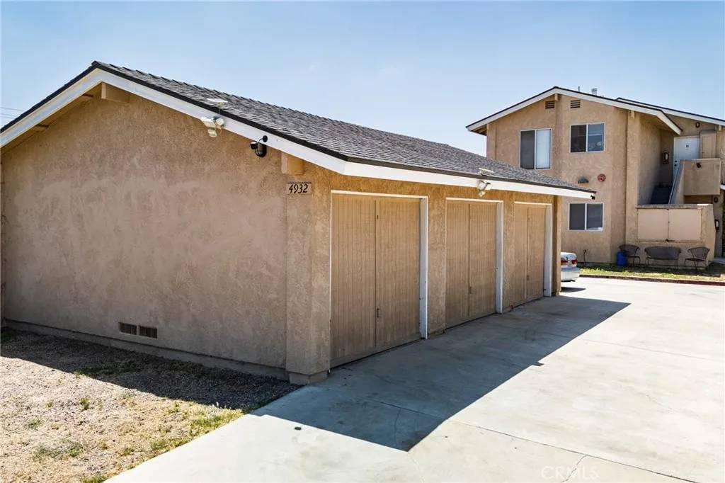 Santa Ana, CA 92703,4930 W 16th Street