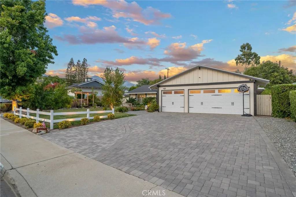 Claremont, CA 91711,2240 La Sierra Way